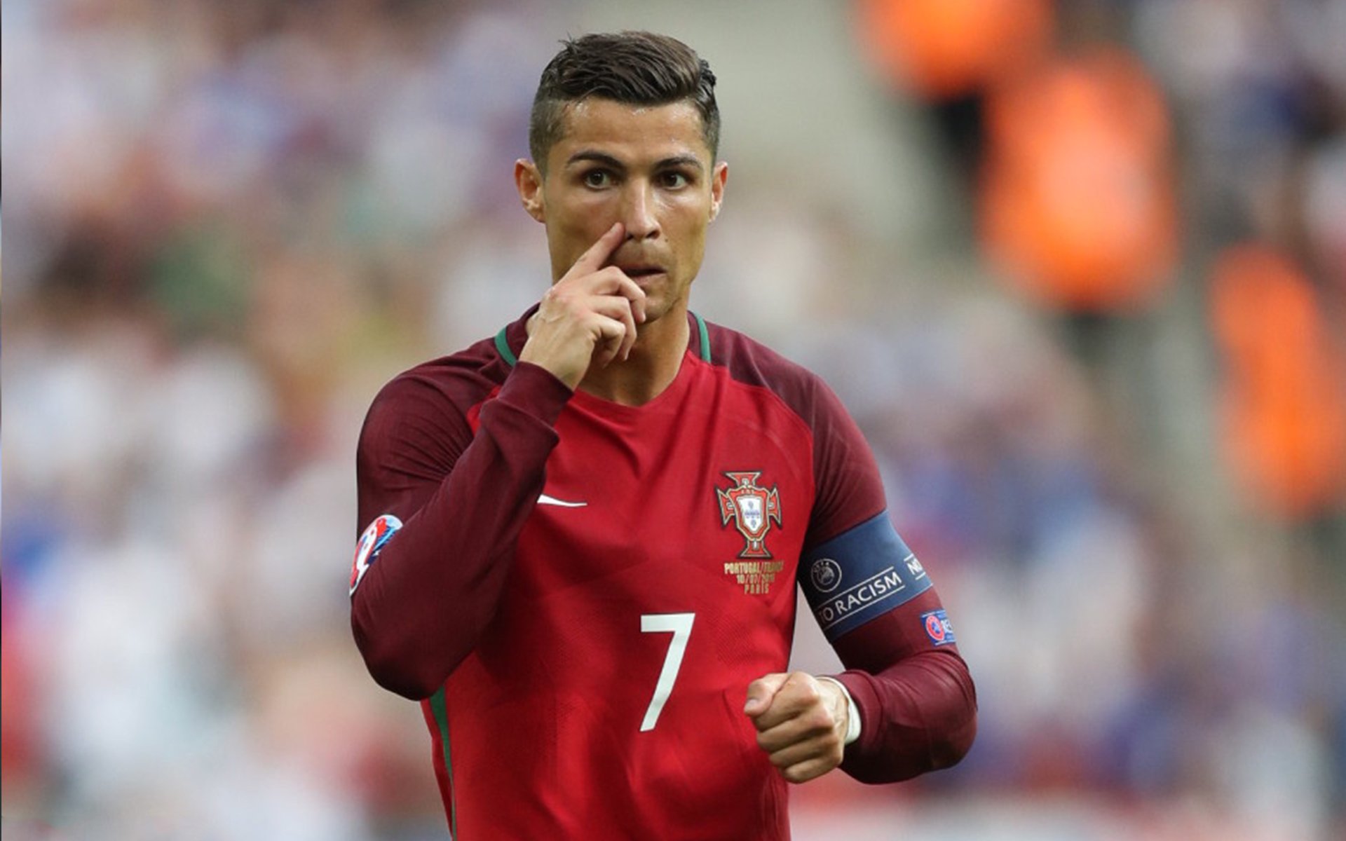 法国混合4×100米自由泳接力刷新个人最佳，4×200米自由泳接力预赛